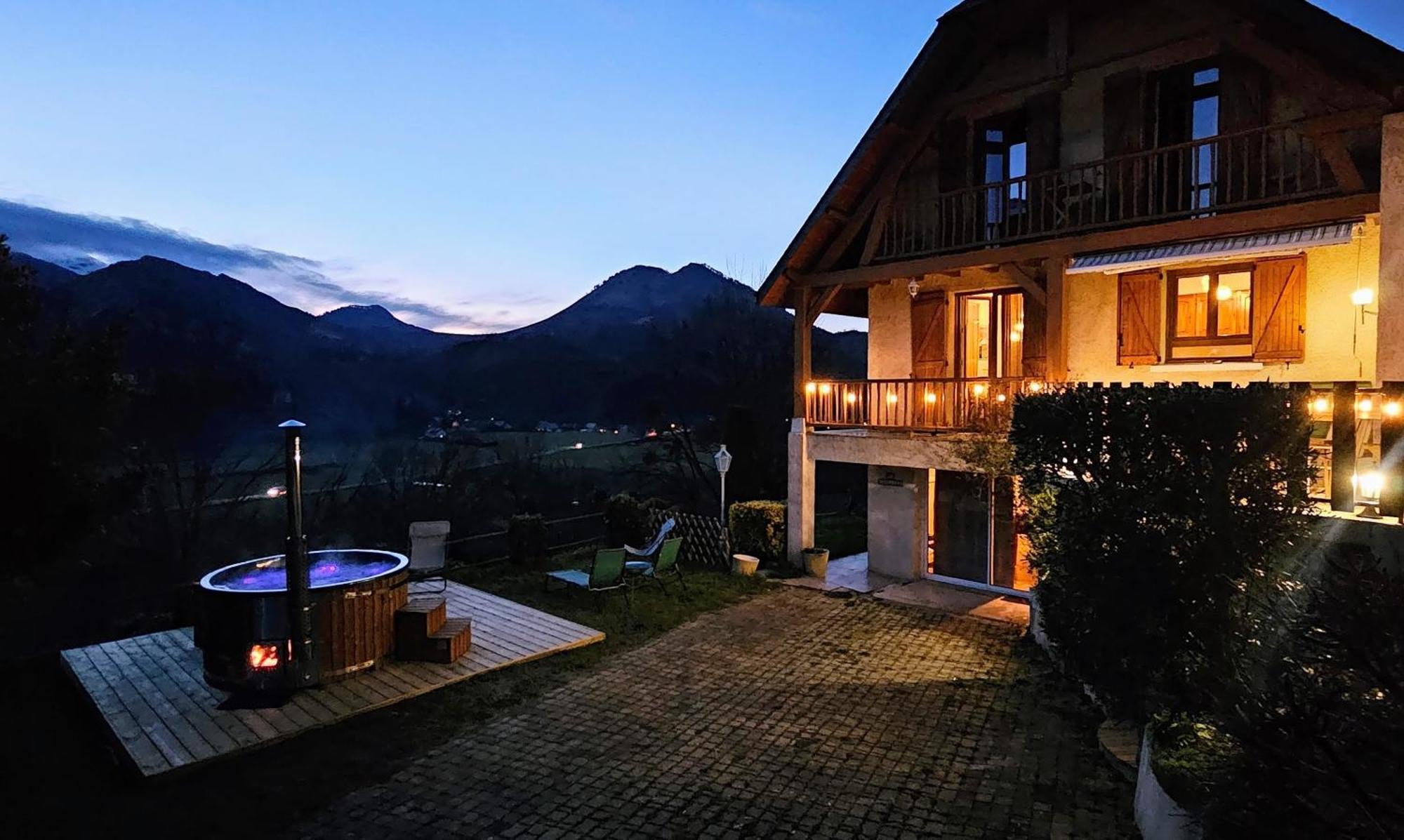 La Bigourdane Grand Gite Confortable & Spa กอมปอง ภายนอก รูปภาพ